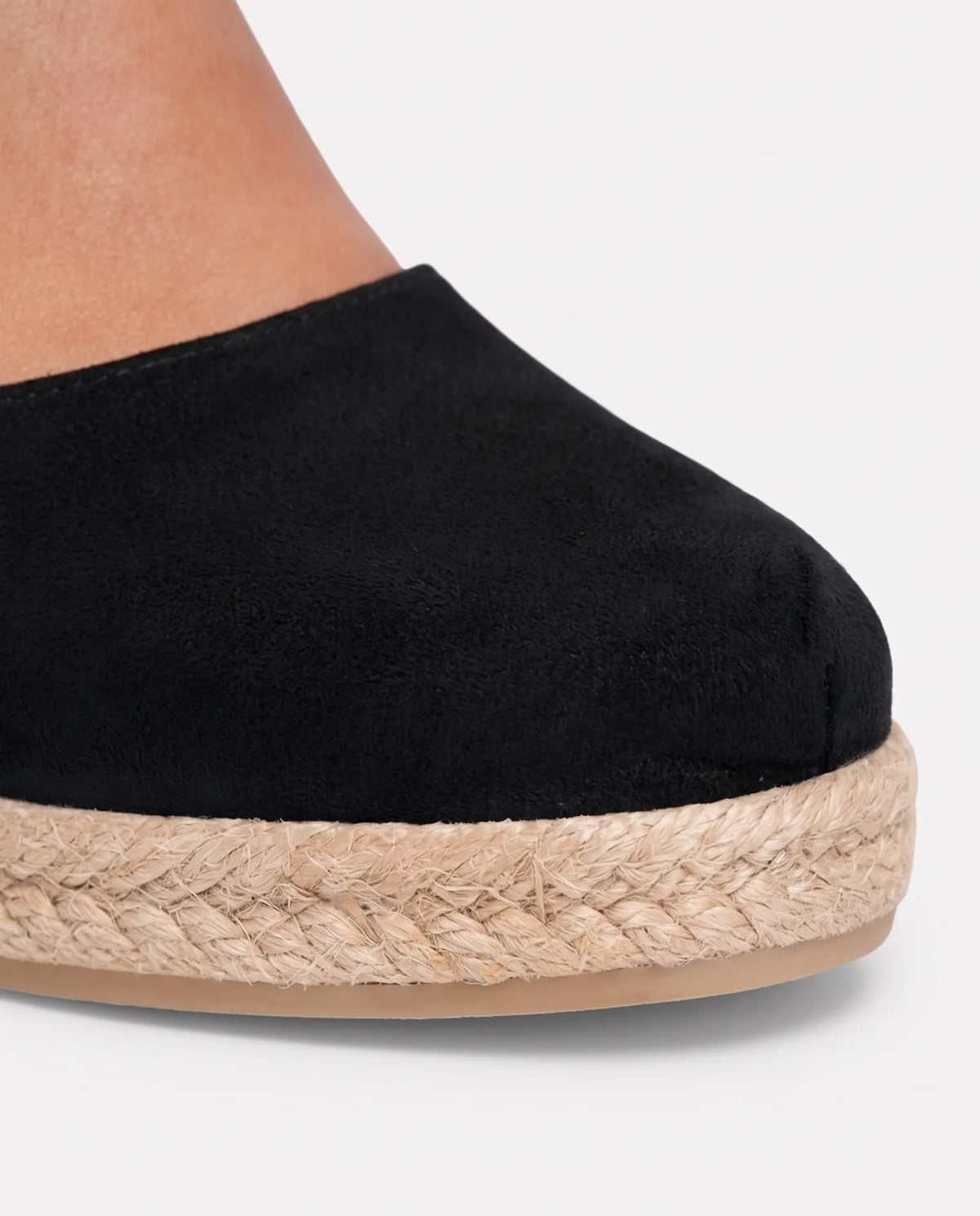 Ditte Closed-Toe Sandals for Women - Jute Wedge Ankle Summer Sandals - Black — closed toe detail