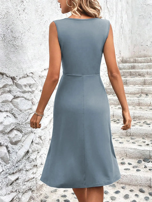 Liesel Crossover V Neck Midi Dress — back